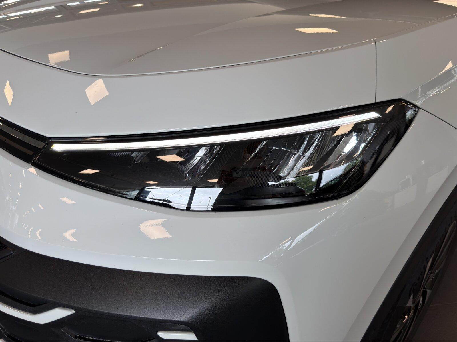 Volkswagen T-Roc Life 1.5 eTSI DSG ACC APP Kamera, миниатюра 2
