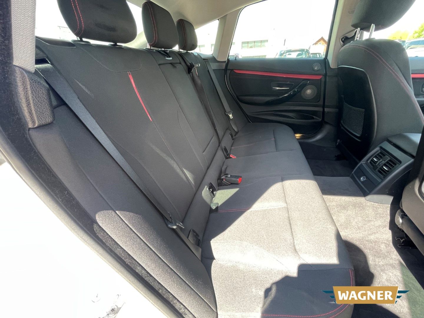 Fahrzeugabbildung BMW 320 Gran Turismo d xDrive Sport Sitzheizung