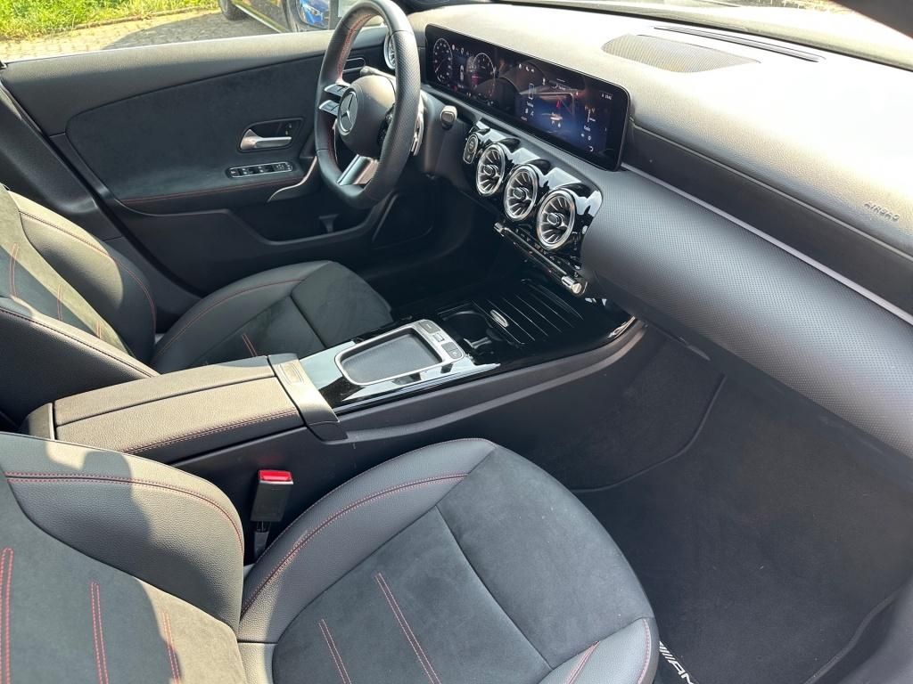 Fahrzeugabbildung Mercedes-Benz A 250 4M AMG Totwi. LED SHZ KeyLess Sport Ambie.