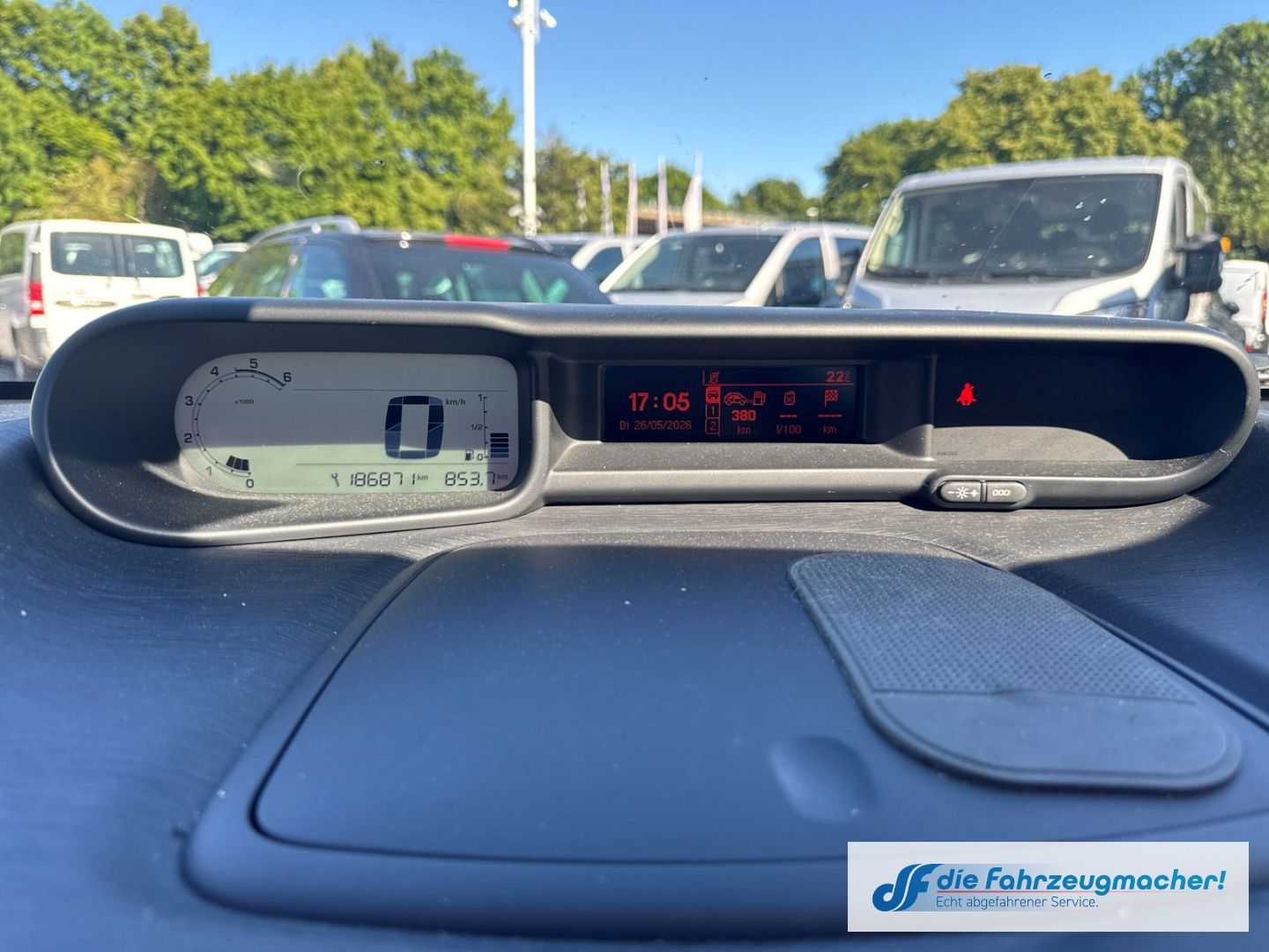 Fahrzeugabbildung Citroën C3 Picasso Exclusive 1,6HDi Pano TÜV 05/27 *EXPO