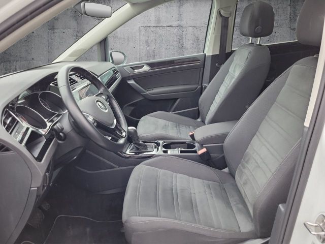 Touran Highline 1.5 l TSI Aut. Pano Navi LED
