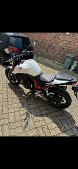 Honda CB750 Hornet | nur 800 km | 1. Hand - Angebote