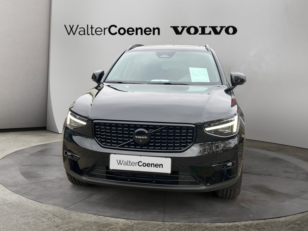 VOLVO XC40 B4 B DKG Ultra Black Edition, Licht-P.,FHZ VOLVO XC40 B4 B DKG Ultra Black Edition, Licht-P.,FHZ