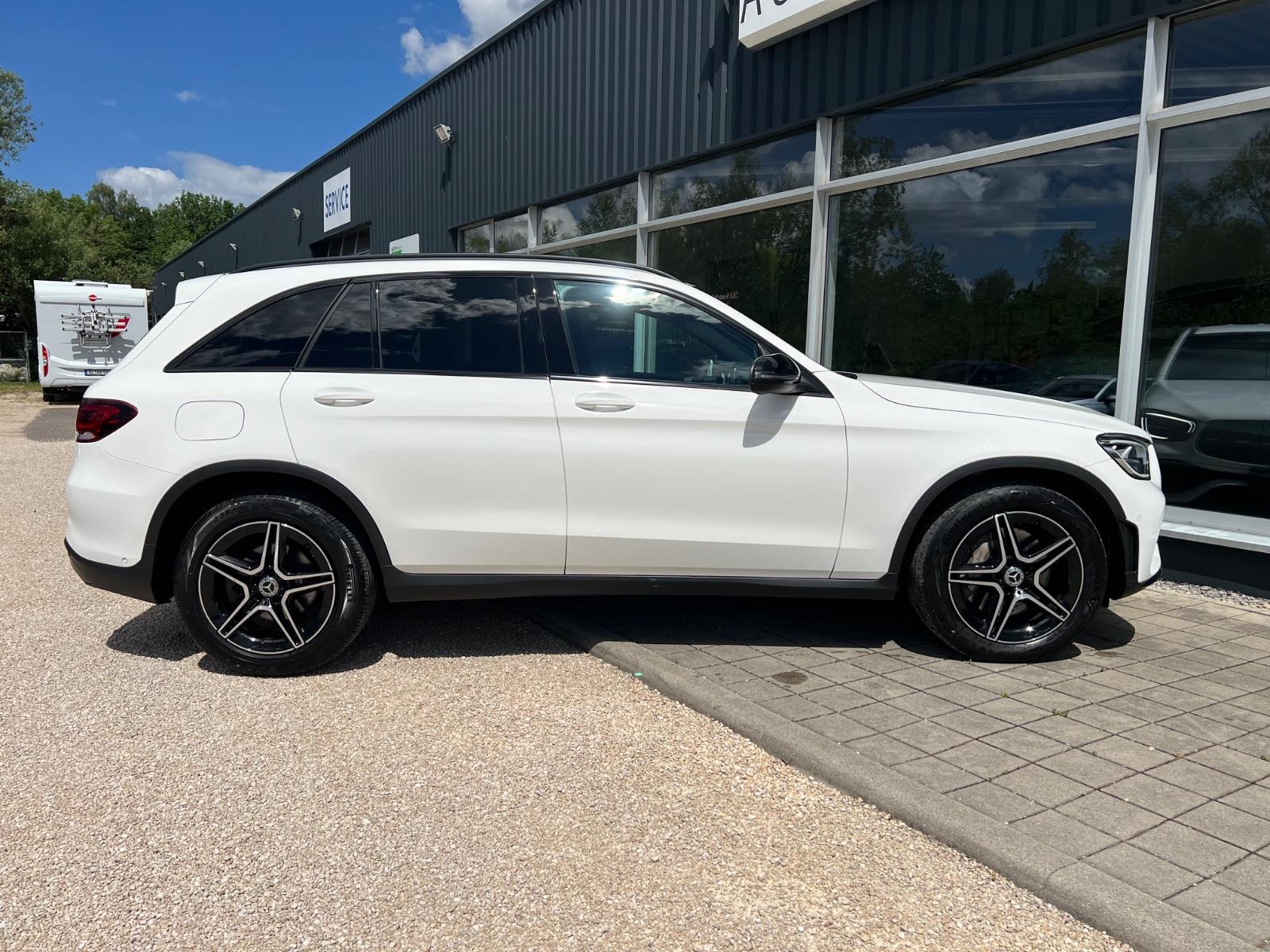 Mercedes-Benz AMG GLC 300 d 4Matic+Standheizung+
