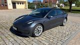 Tesla Model 3 Allradantrieb mit Dualmotor Long Ran...
