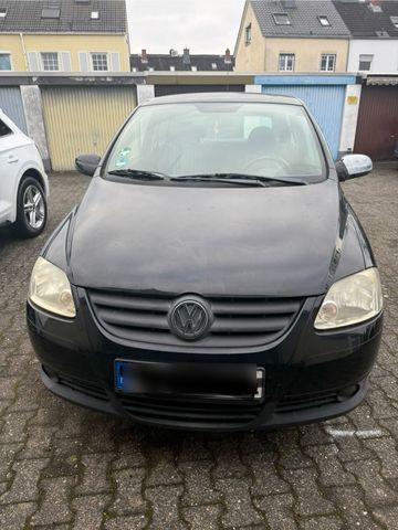 Volkswagen VW Fox mit Motorschaden