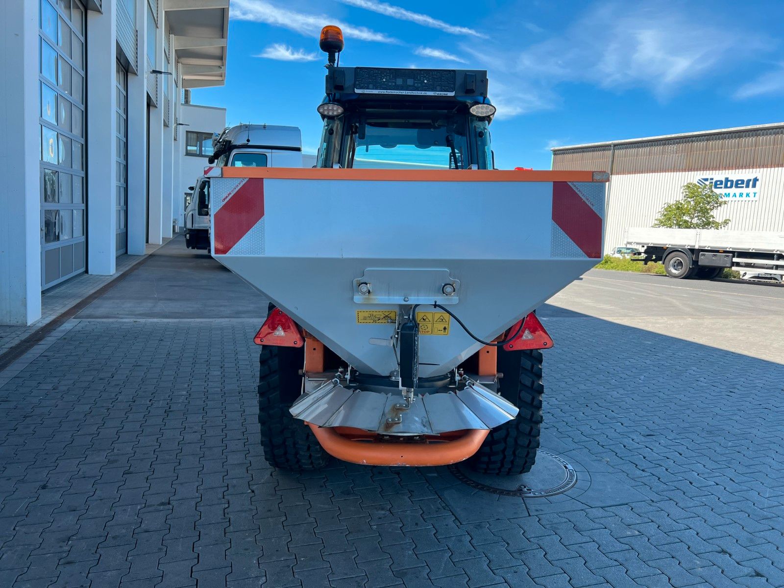 Fahrzeugabbildung Kubota M5101N / nur 437h / Kommunalpaket