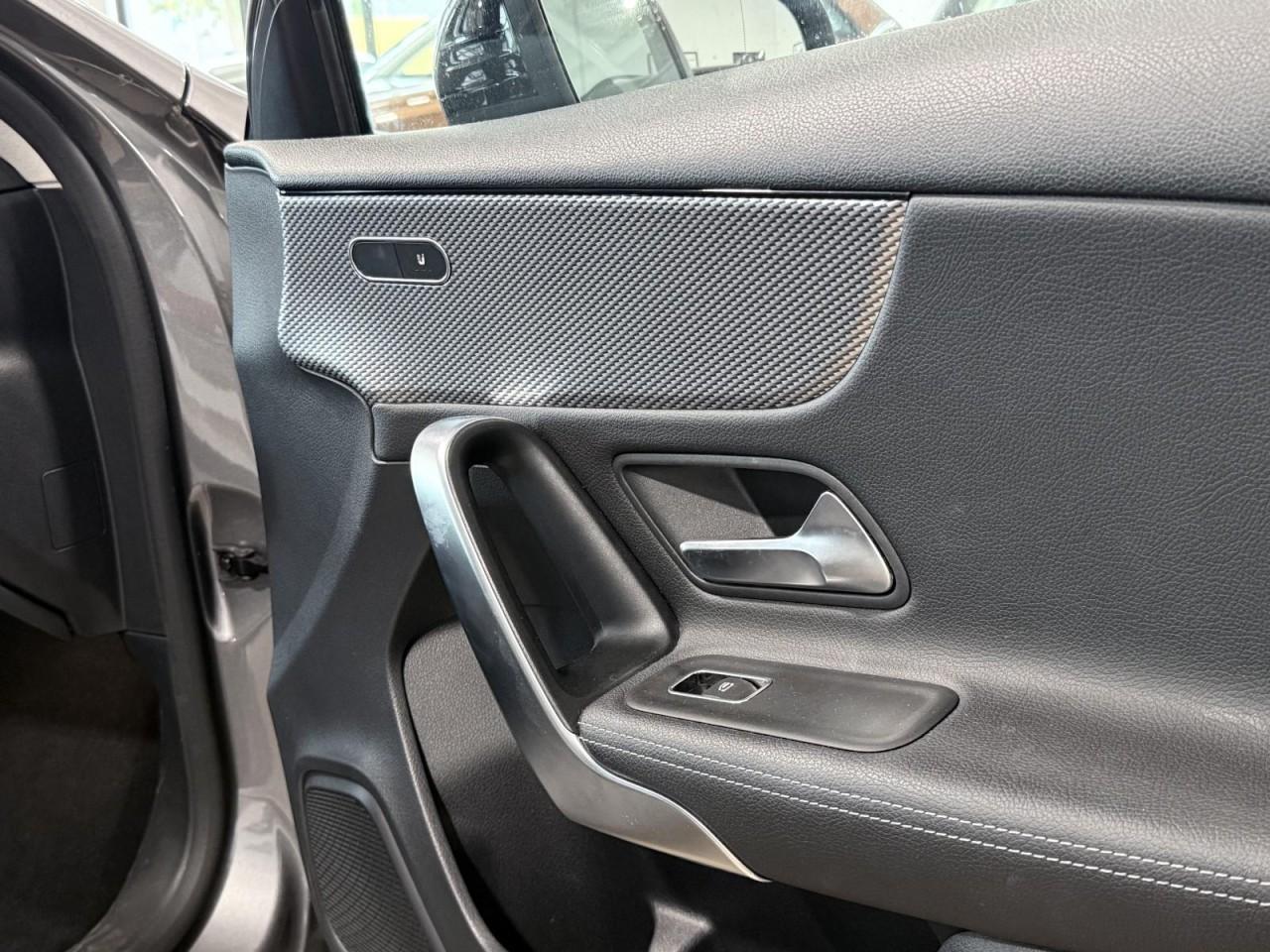 Mercedes-Benz A 250 LED SZHG KLIMA NAVI CAM Klima Navi