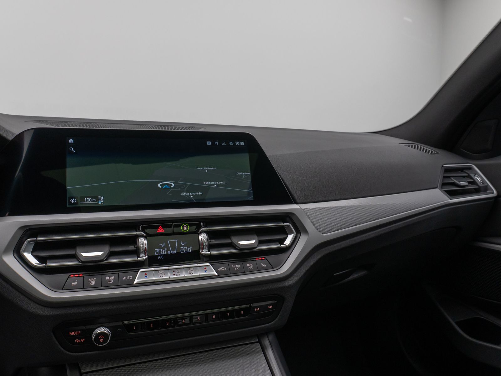 Fahrzeugabbildung BMW 320e xD Panorama Kamera DAB HiFi Alarm Sport LED