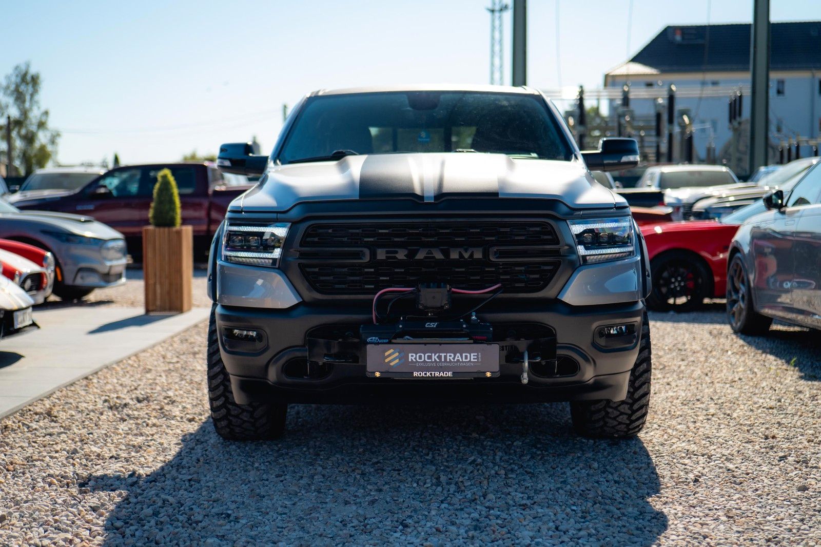 Fahrzeugabbildung Dodge RAM 5.7 V8 HEMI 4x4 OFFROAD LONGBED Seilwinde 5T