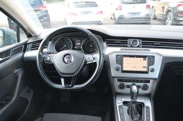 Volkswagen Passat Variant - 8