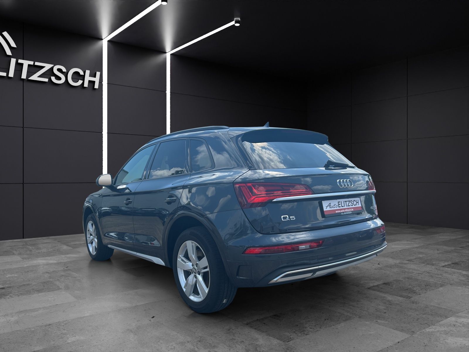Fahrzeugabbildung Audi Q5 45 TFSI advanced S-Line quattro LED AHK Navi