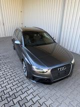 Audi RS4 MwSt. Ausweisbar quattro Avant carbon B&O - Audi RS4: B
