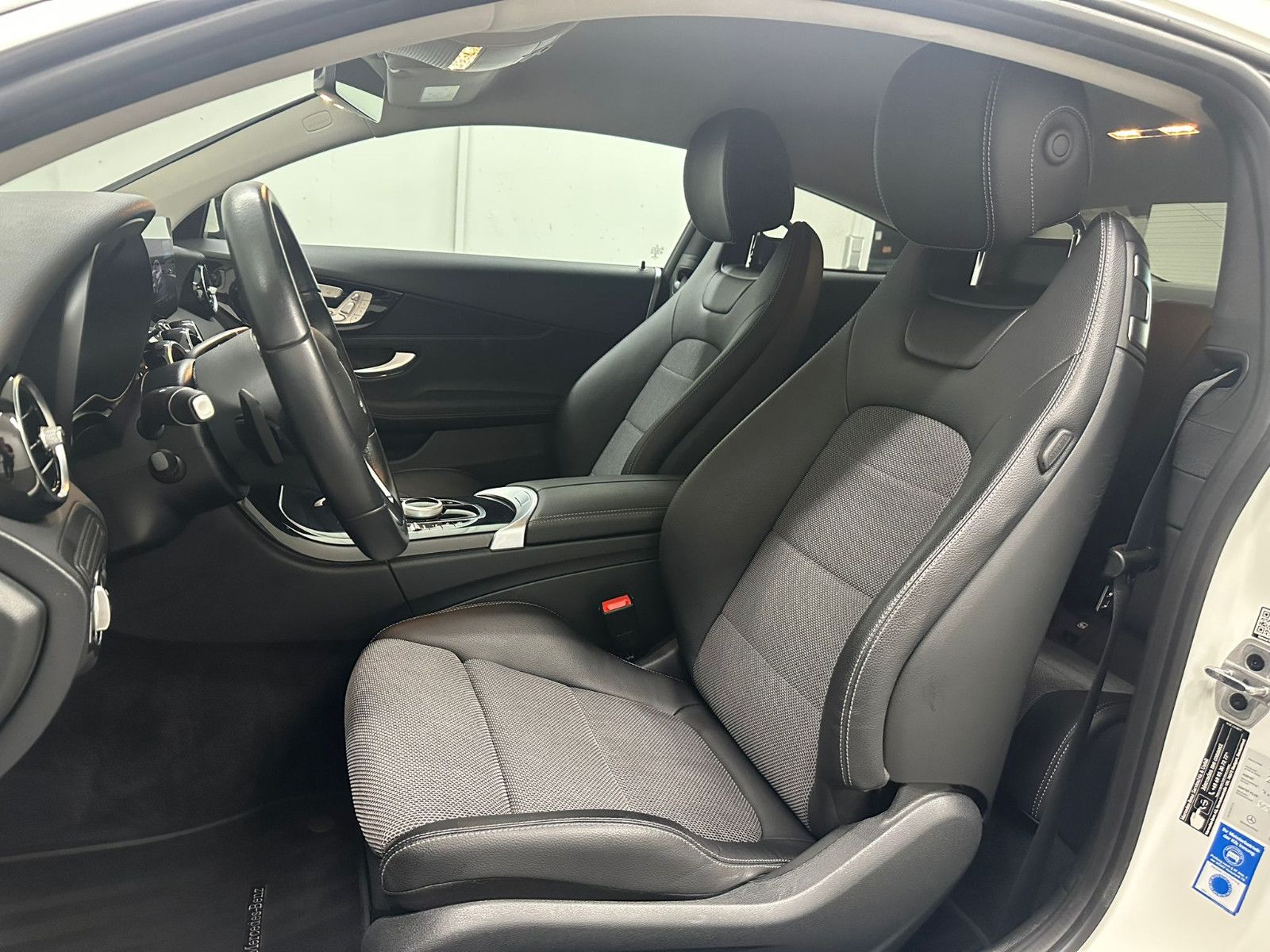 Fahrzeugabbildung Mercedes-Benz C 220 d COUPE Autom. *TEMPO*SH*LED*KAMERA*NAVI*