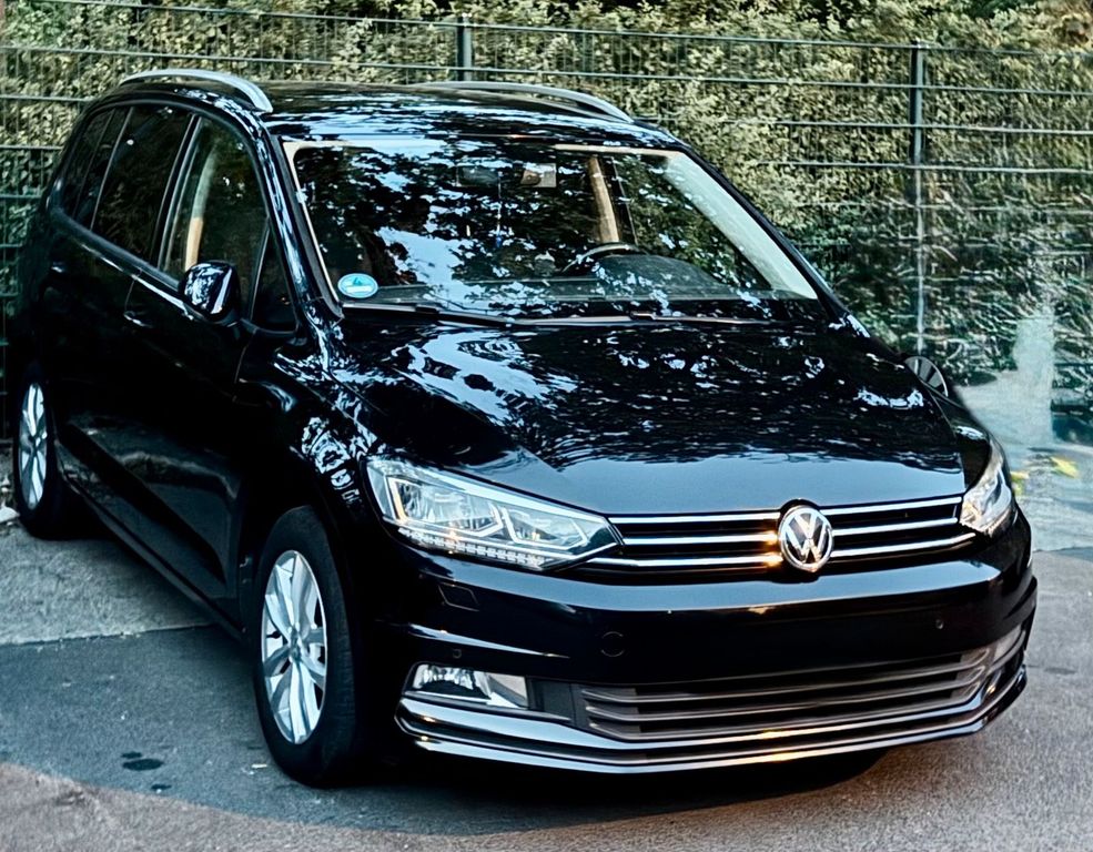 Image of Volkswagen Touran