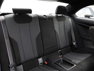 صورة 9 لـ 2025 BMW M240I