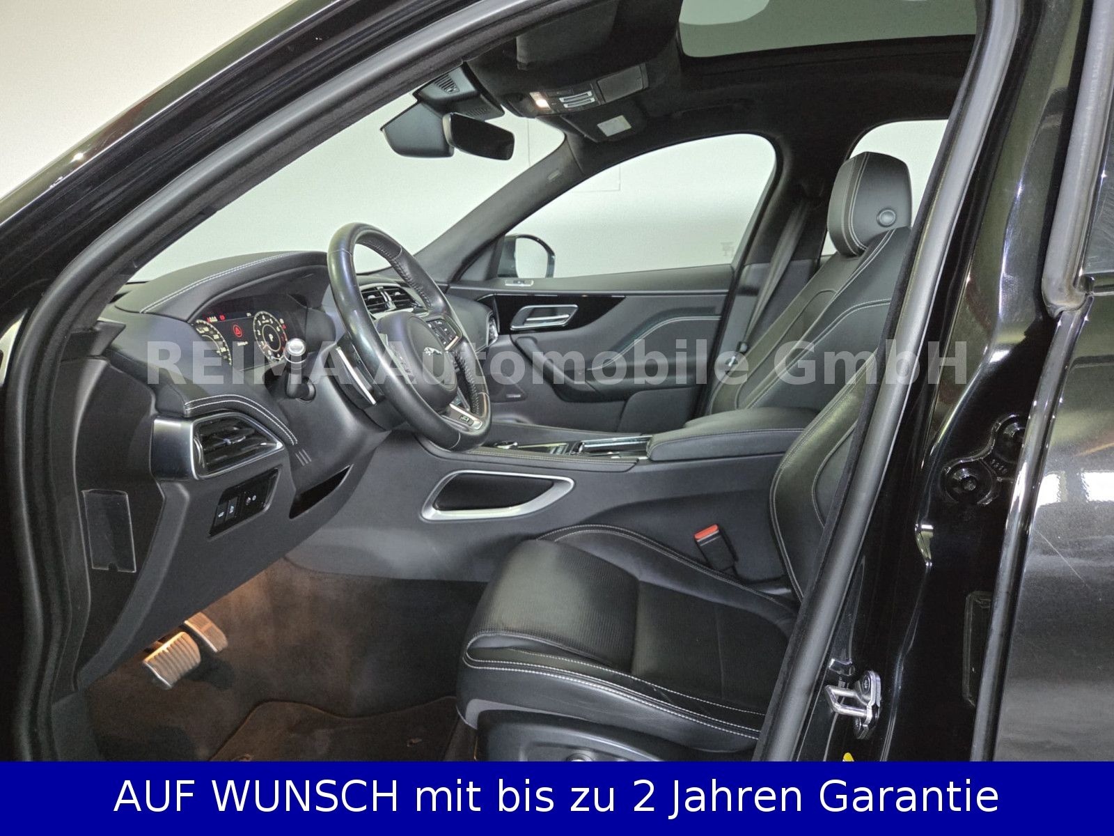 Fahrzeugabbildung Jaguar F-PACE R-Sport AWD, Pano, Meridian,