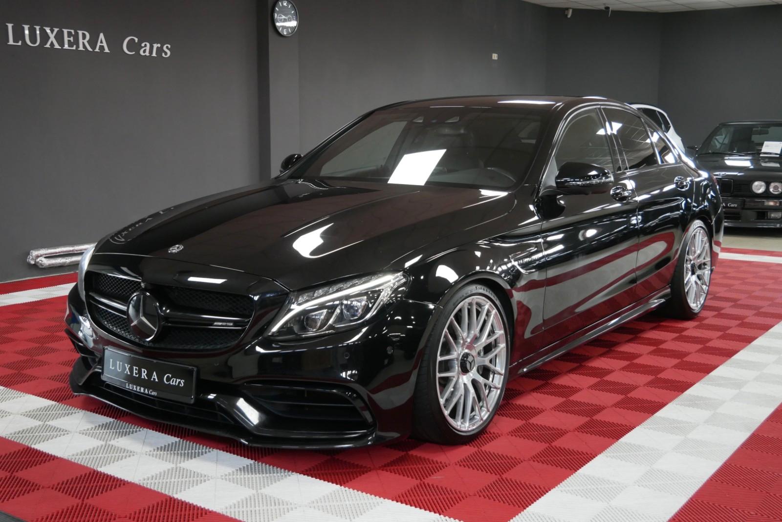 Mercedes-Benz C63 AMG Limousine NIGHT ACC BURMESTER S-ABGAS