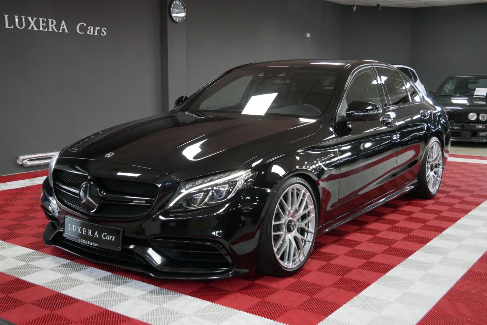 MERCEDES-BENZ C63 AMG Limousine NIGHT ACC BURMESTER S-ABGAS