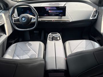 BMW iX xDrive50 Sportpaket HK HiFi DAB Pano.Dach