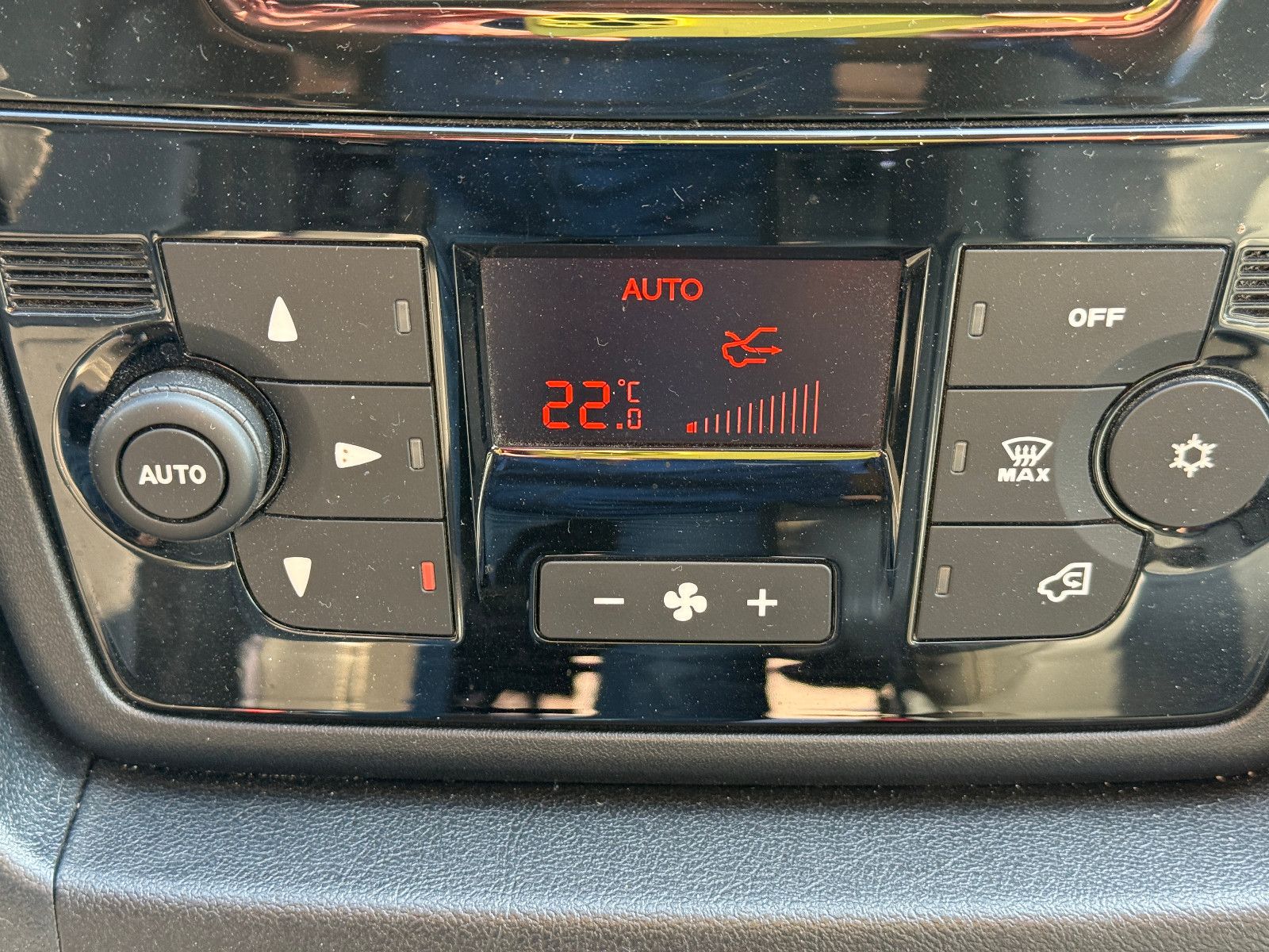 Fahrzeugabbildung HYMER / ERIBA / HYMERCAR Sydney GT 60 Limited