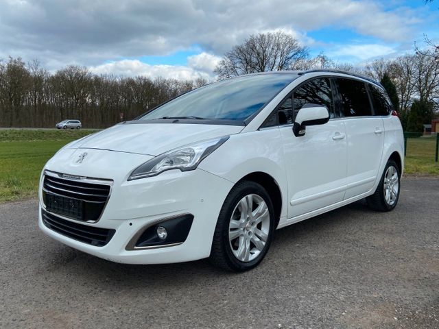 Peugeot 5008 Allure 1.6 Blue-HDI Navi Panorama 7-Sitzer