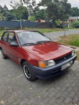Toyota Starlet P8 (Rentnerfahrzeug) Erstbe... - Toyota Starlet mit Benzin-Antrieb: Kleinwagen
