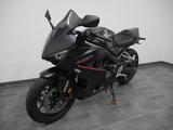 Honda CBR 650 R // 2024 // 1.Hand - HONDA CBR650R