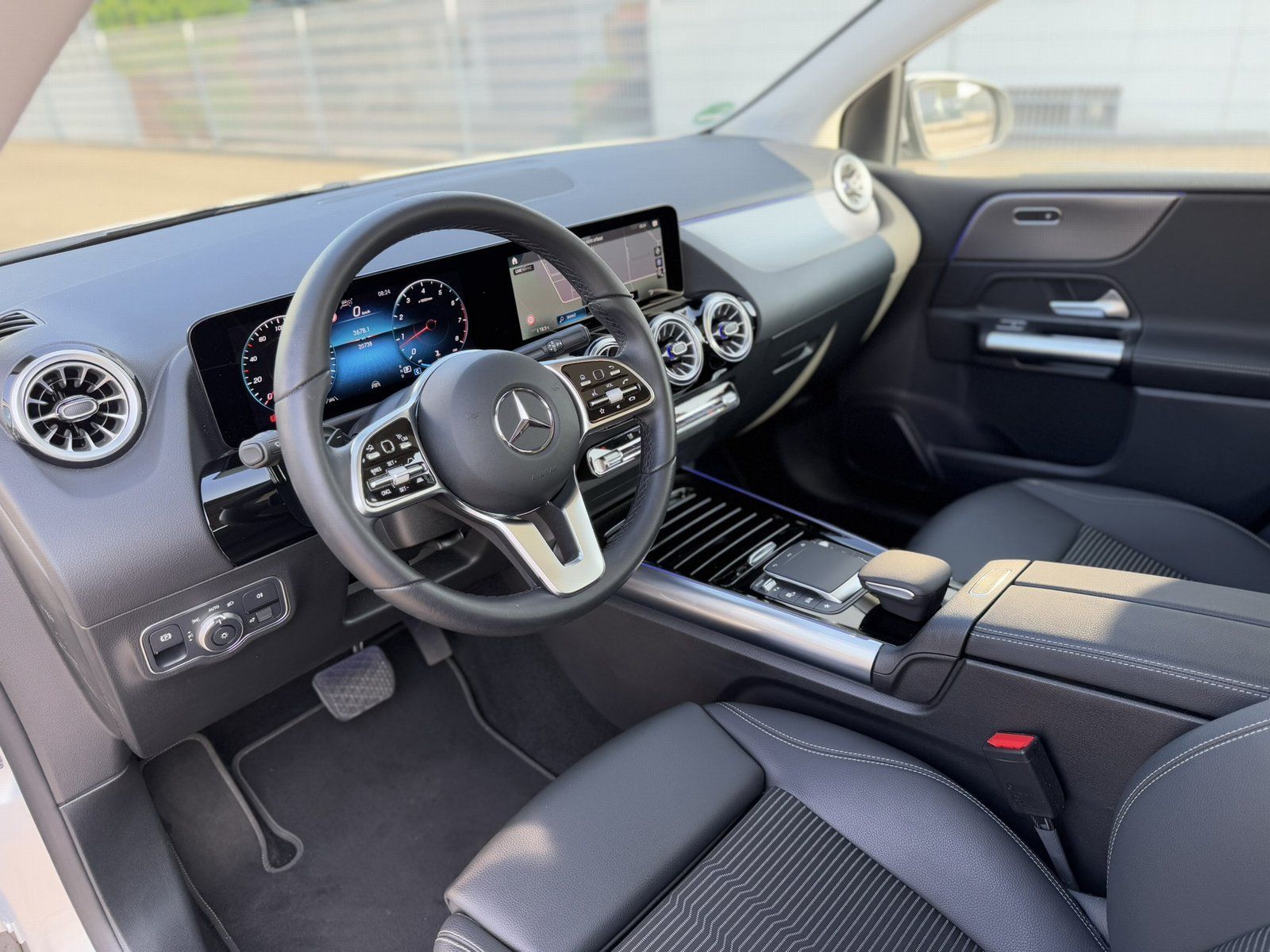 Fahrzeugabbildung Mercedes-Benz B 250 PROG.*360°KAM*PANO*LED*KAMERA*AMBIENTE*