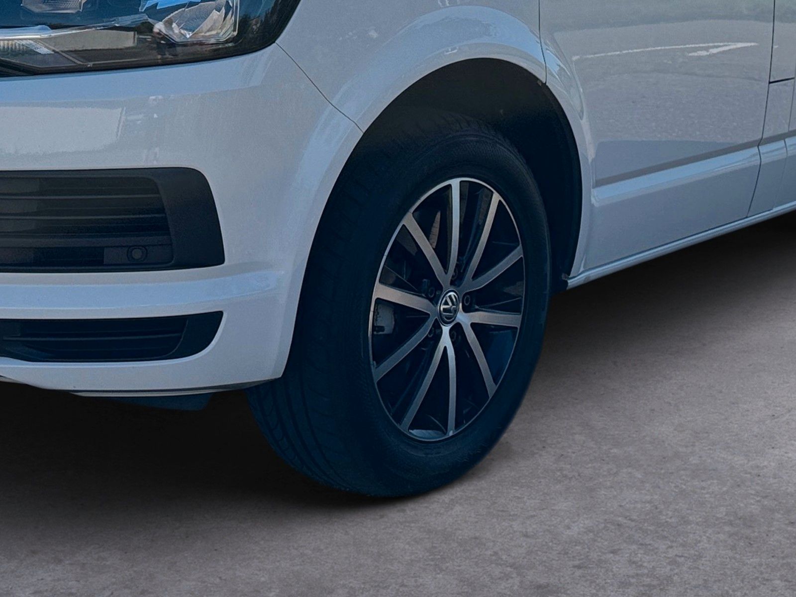 Fahrzeugabbildung Volkswagen T6 California Beach 2.0 TDI