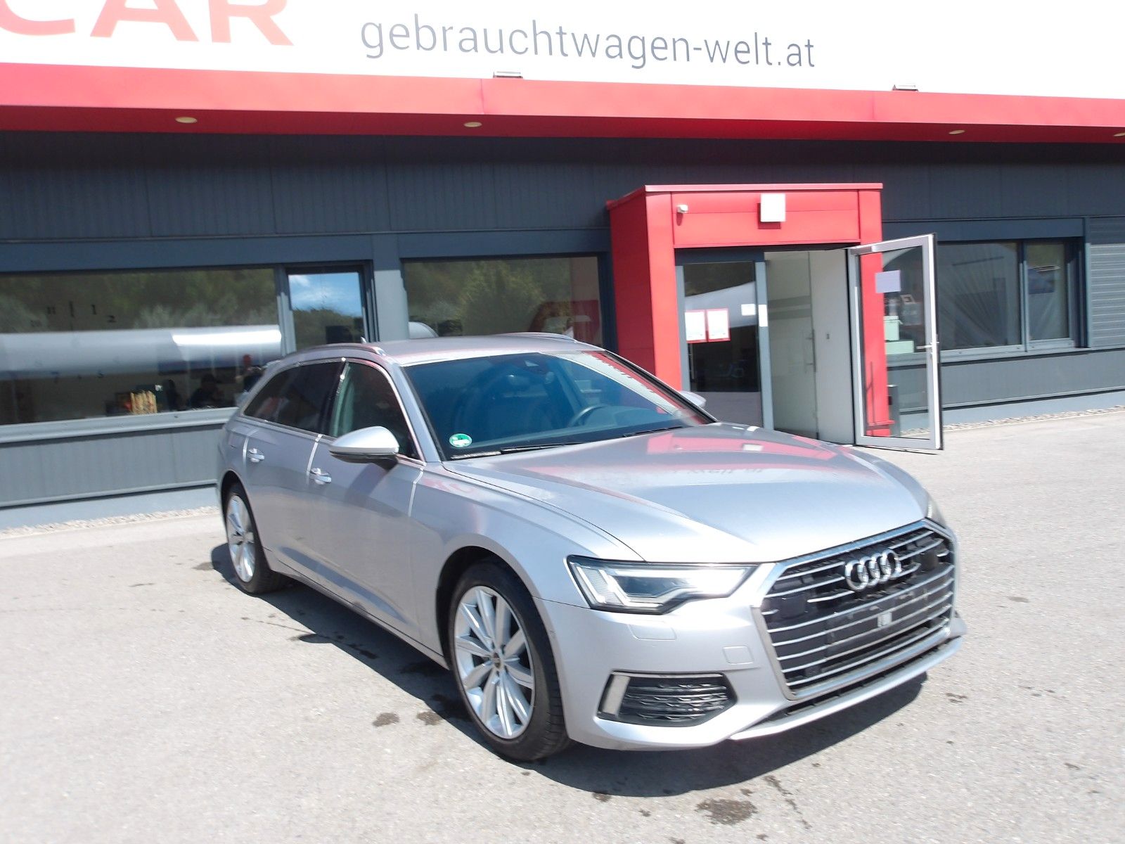 Audi A6 Avant 40 TDI design EXP € 19990.-- imagem 2