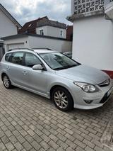 Hyundai i30CW 1.6 crdi 2011 Manuel 6 Gang - Hyundai i20 mit Diesel-Antrieb: 1.6