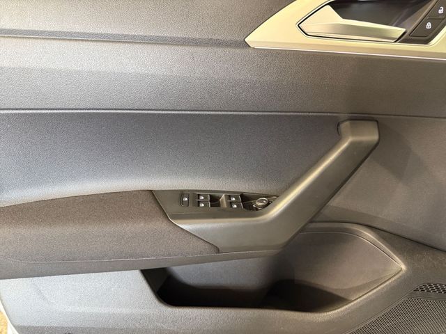 Taigo 1.0 TSI MOVE LED+PANO+KAMERA+NAVI+APP+ALU+