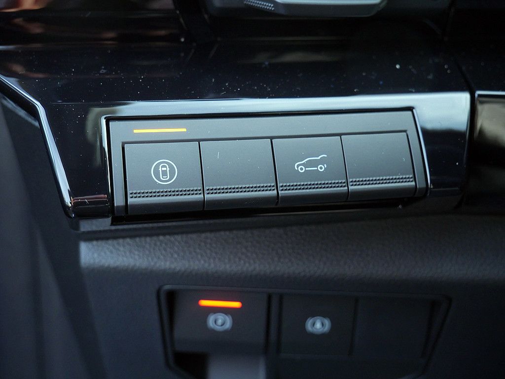 Fahrzeugabbildung Renault Austral Esprit Alpine Full Hybrid E-TECH 200