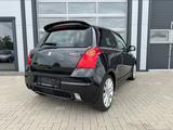Suzuki Swift 1.6 Sport Klimaaut. KeyLess 8 fach - Suzuki Swift: Schwarz, Sport