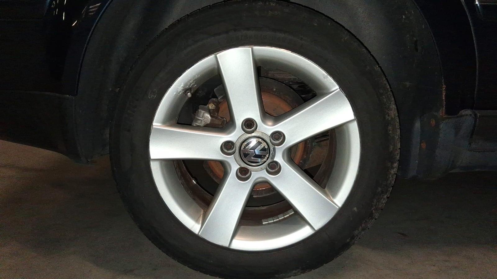 Volkswagen Passat 2004 — photo 17