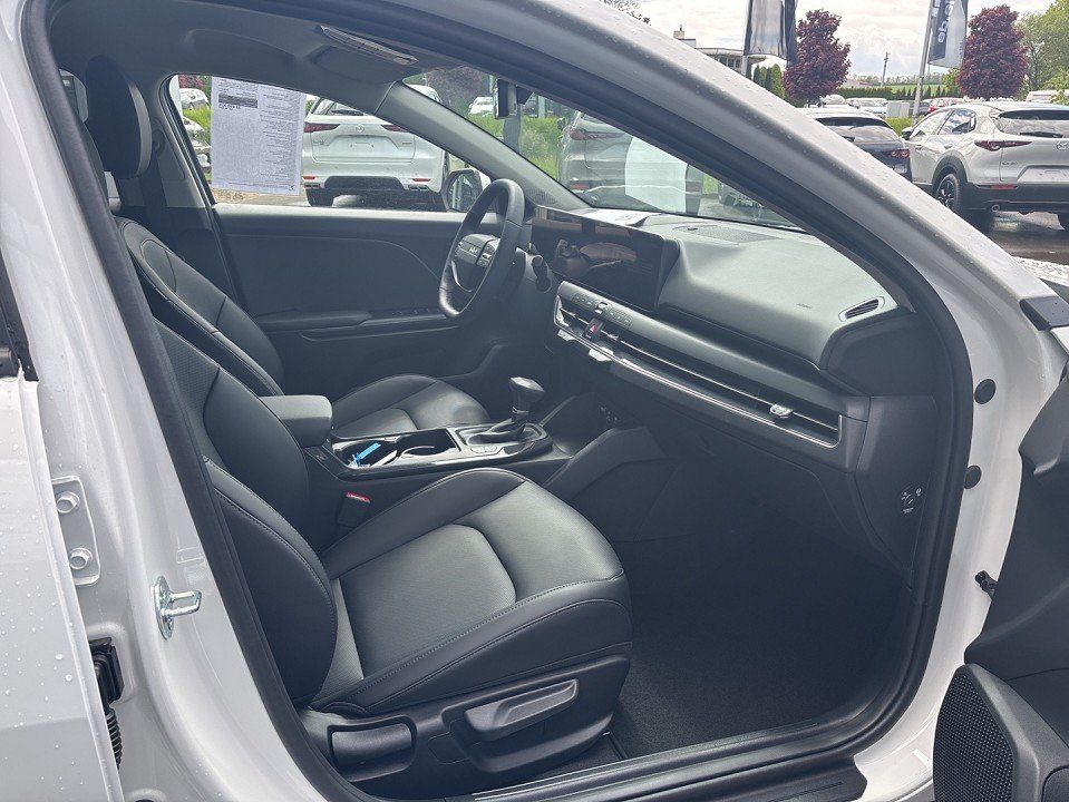 KIA K4 SW 1.6T 150 DCT VIS KOM+PRIVACY KIA K4 SW 1.6T 150 DCT VIS KOM+PRIVACY