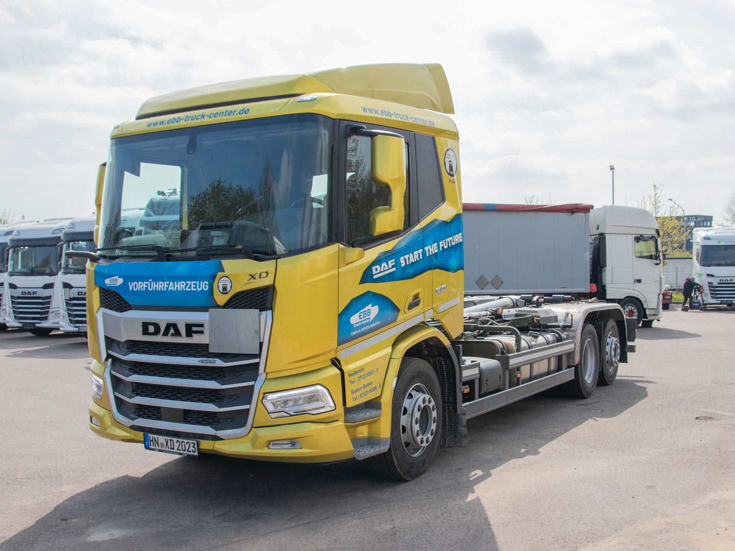 Fahrzeugabbildung DAF FAN XD 450 SL Meiller Abrollkipper