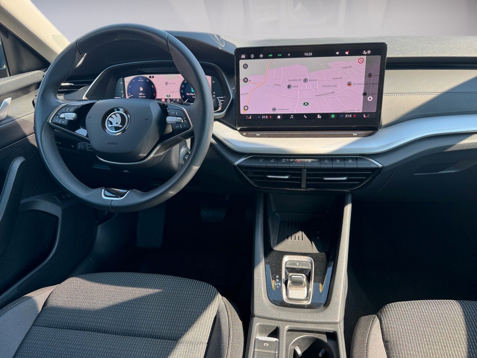 Fahrzeugabbildung SKODA Octavia Combi Selection 1.5 eTSI