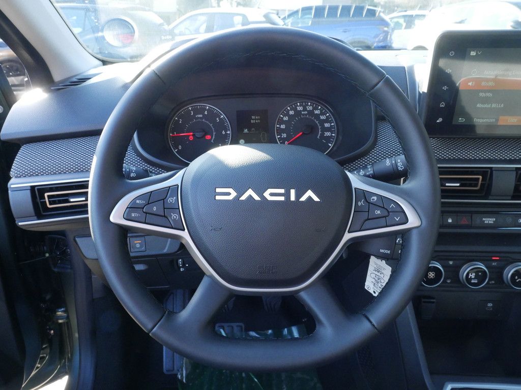 Fahrzeugabbildung Dacia Sandero Stepway Expression TCe 90