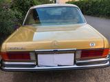 Mercedes-Benz 350 SE (W116)  V8 - aus 1977: Mercedes