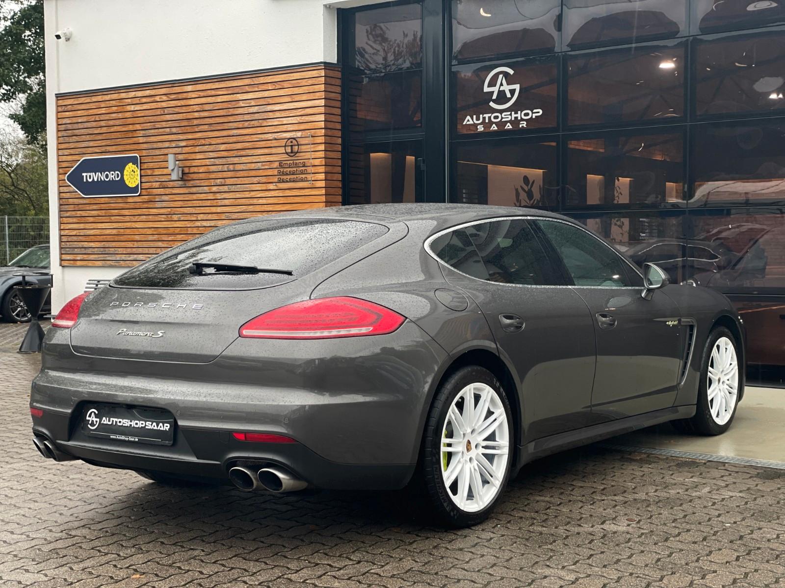 Porsche Panamera E-Hybrid S BOSE/NAVI/CAM