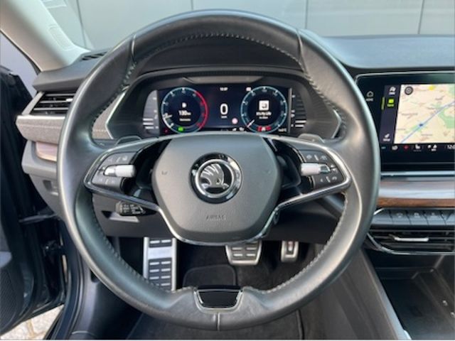 Fahrzeugabbildung SKODA Octavia Combi Scout 2.0 TDI DSG 4x4 *AHK, Navi,