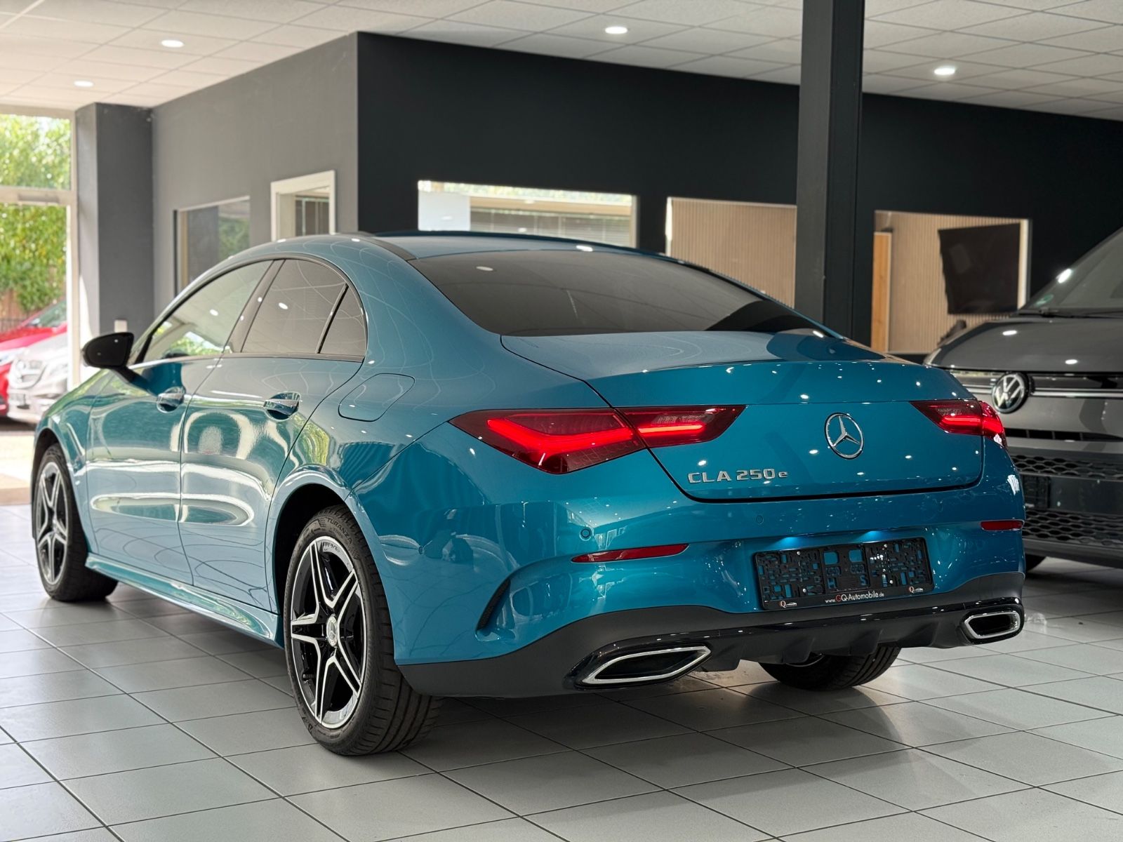 Mercedes-Benz CLA 250e AMG PANO MEMORY DISTR HEADUP 360 MBEAM foto 3
