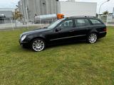 Mercedes-Benz Mercedes E500 v8 - gebrauchte Mercedes-Benz E 500 aus dem Jahr 2006