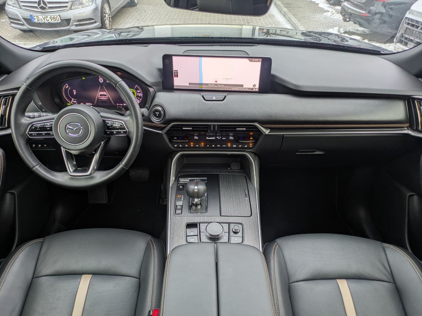 Fahrzeugabbildung Mazda CX-80 2.5L PHEV Homura Plus PANO*HUD*BOSE*7-SIT