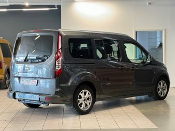 Ford Grand Tourneo - 10