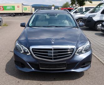 Mercedes E 300 - 5
