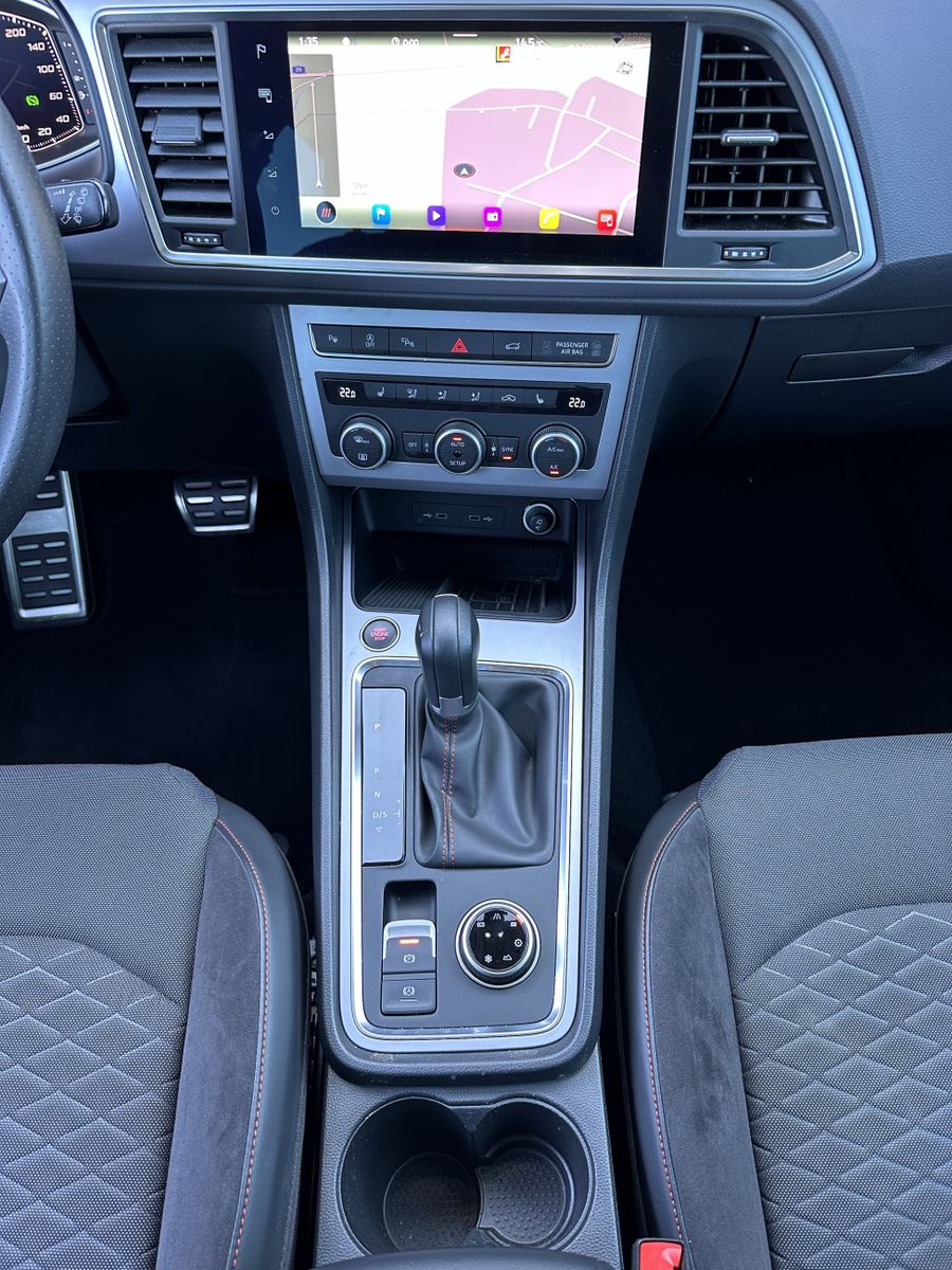 Fahrzeugabbildung SEAT Ateca 2.0 TDI 4Drive DSG FR NAV+LED+AHK+ACC+360°