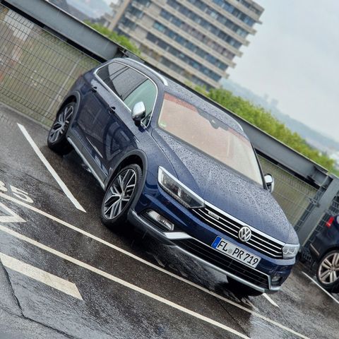 VW Passat Alltrack 2.0 TDI SCR 140kW DSG 4MOT A...